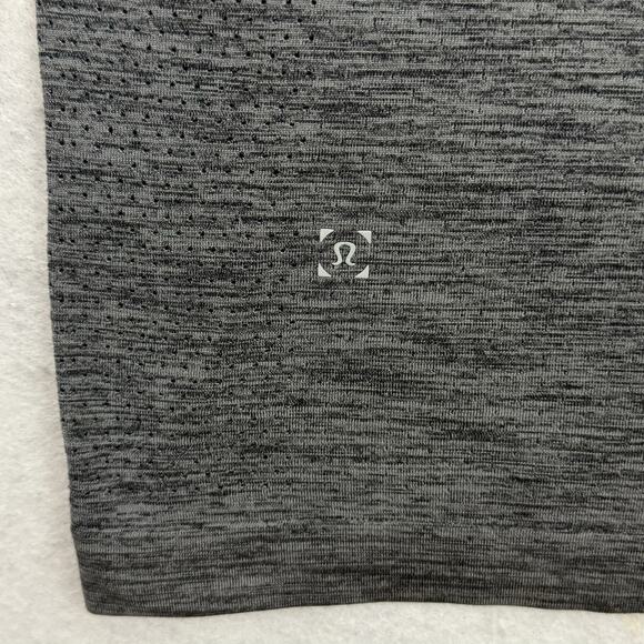 Lululemon Men’s Metal Vent Tech T Shirt Grey Crew Tee Medium Lightweight - Picture 2 of 10